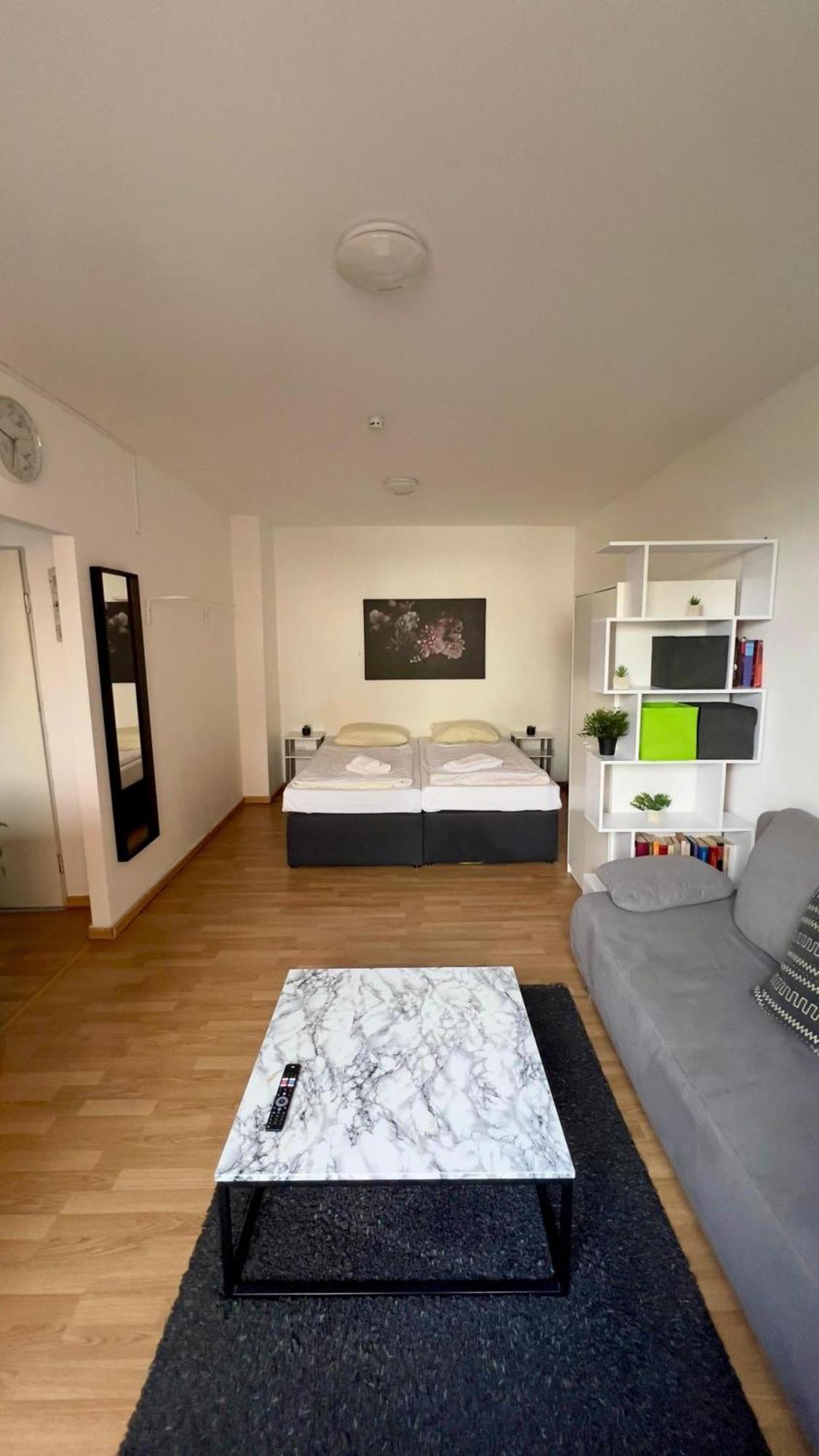 Apartment Praktische Direkt Am Hauptbahnhof Neumuenster